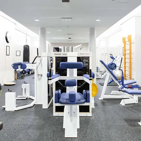 Scandic Helsinki Aviapolis 4*