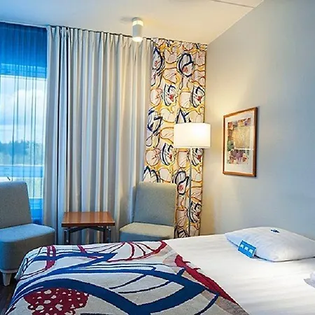 Отель Scandic Helsinki Aviapolis 4*
