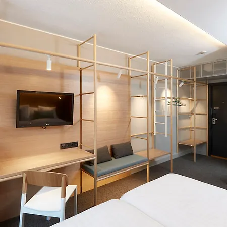 Scandic Helsinki Aviapolis 4* Вантаа